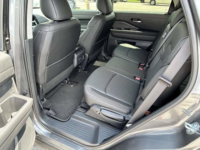 New 2026 Nissan Pathfinder SL FWD image 8