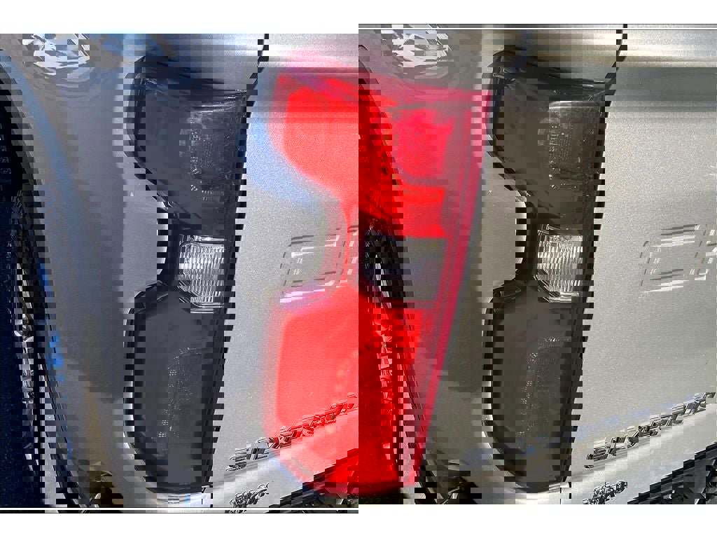 Used 2021 Chevrolet Silverado 3500 LTZ w/ LTZ Premium Package image 30