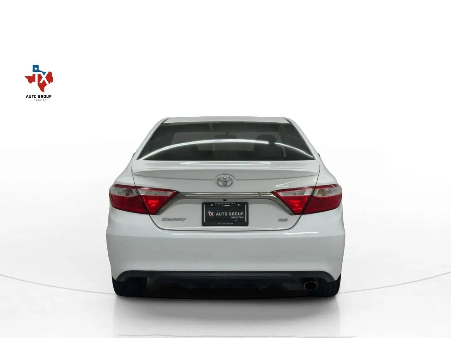Used 2017 Toyota Camry SE FWD image 8
