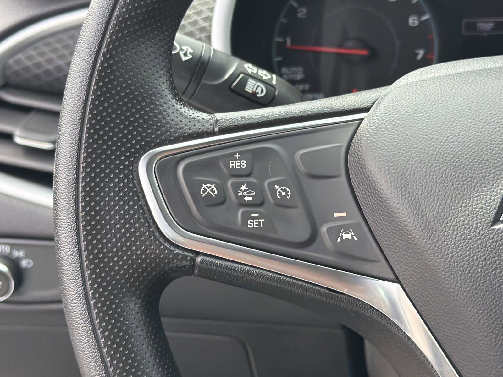 Used 2024 Chevrolet Malibu LT image 9