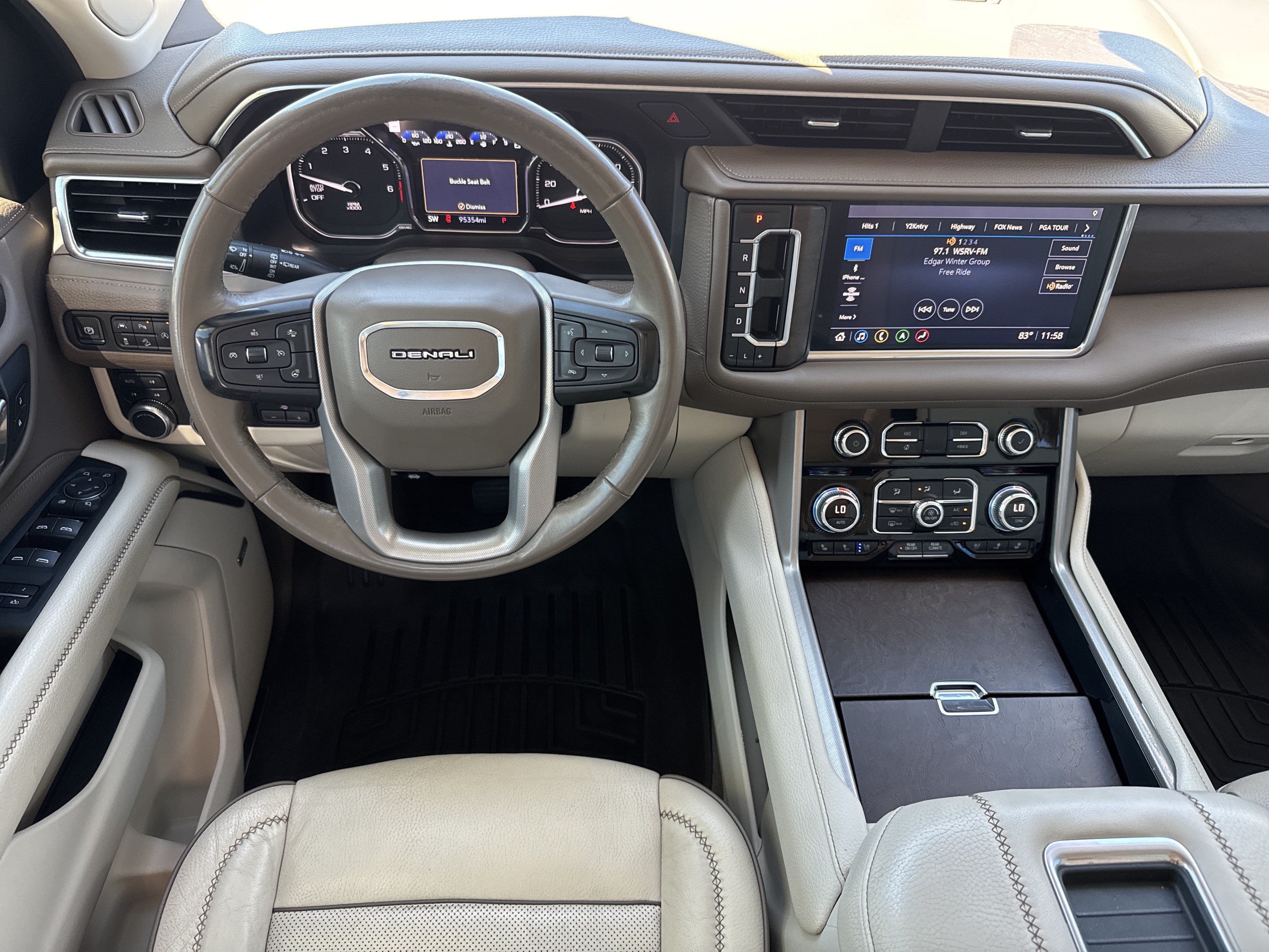 Used 2021 GMC Yukon Denali w/ Denali Premium Package AWD/4WD image 18