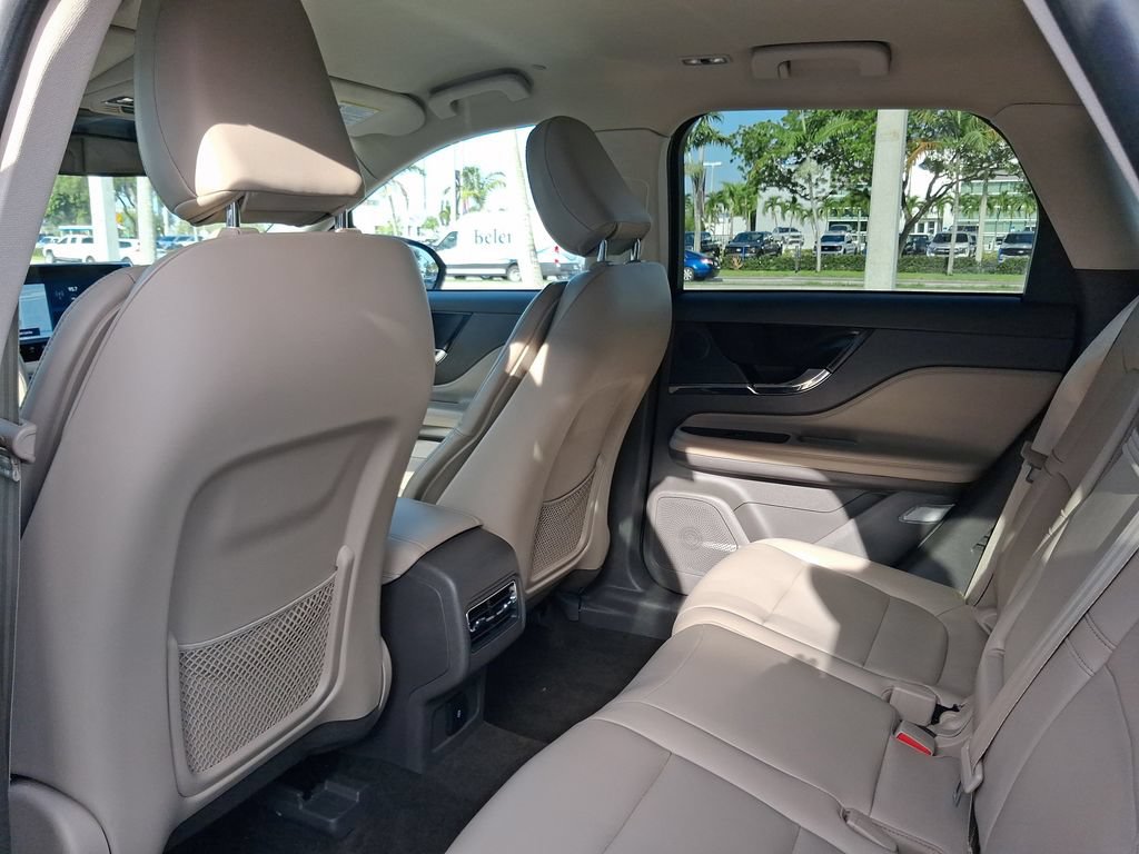 Used 2023 Lincoln Corsair FWD image 10