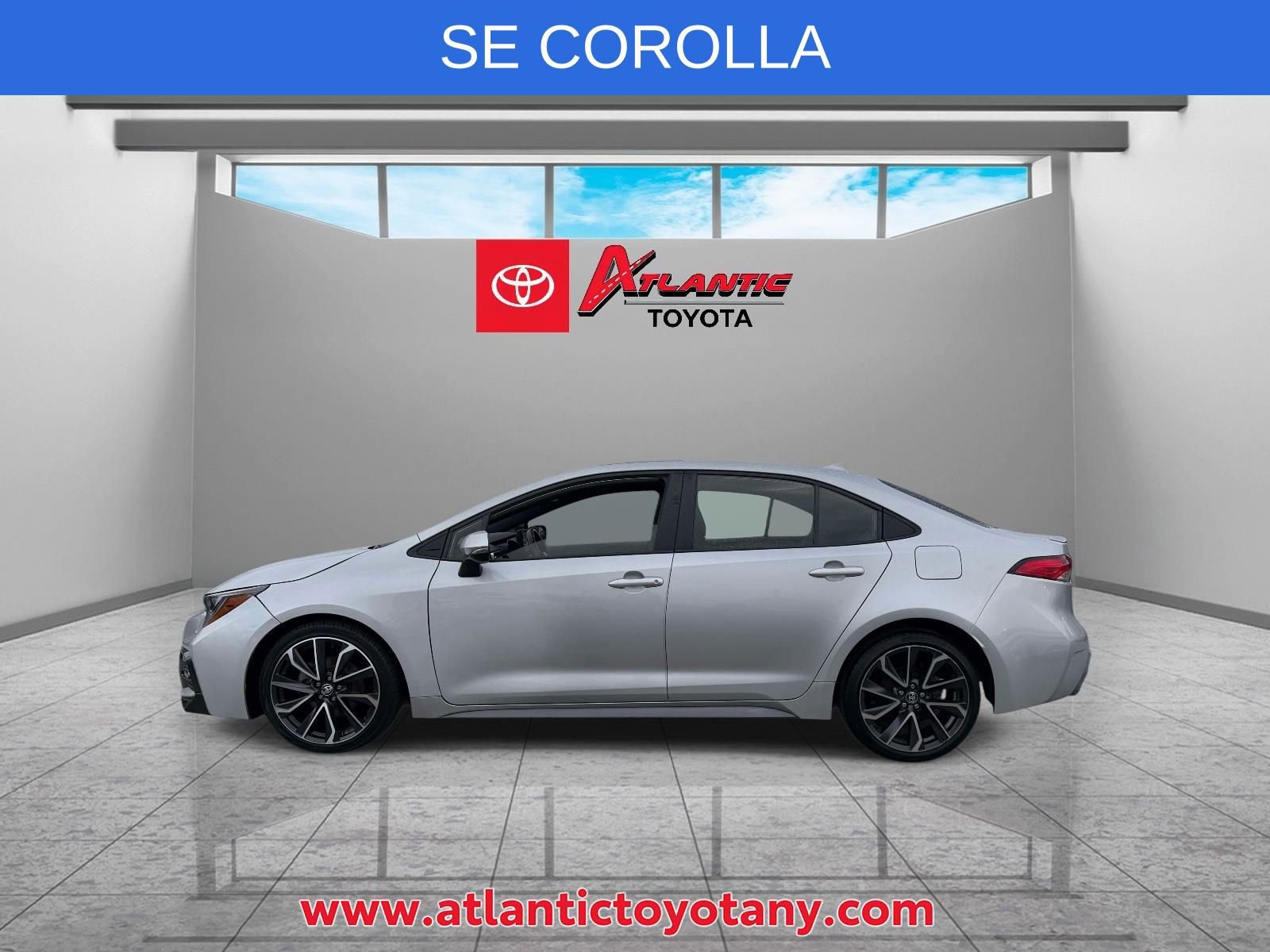 Used 2022 Toyota Corolla SE w/ SE Premium Package FWD image 4