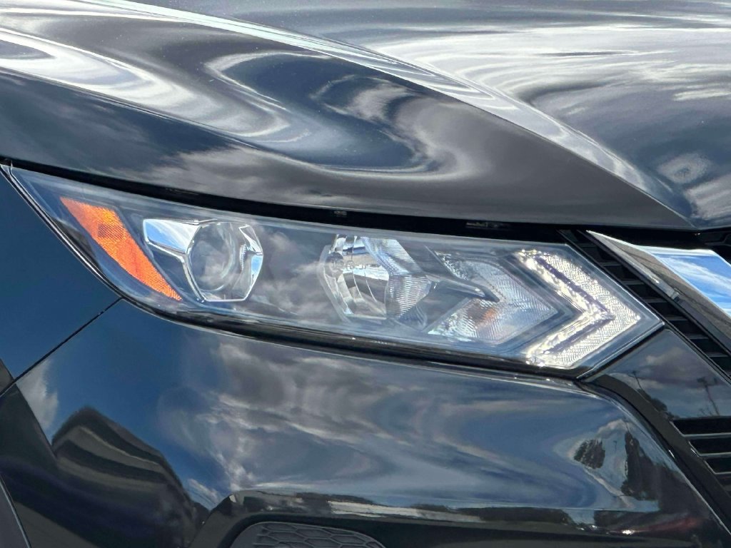 Used 2020 Nissan Rogue Sport S w/ Appearance Package AWD/4WD image 7