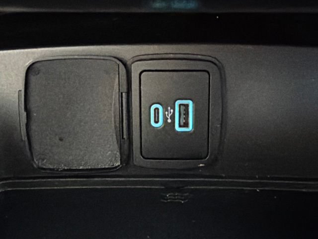 Used 2021 Ford Bronco Outer Banks AWD/4WD image 32