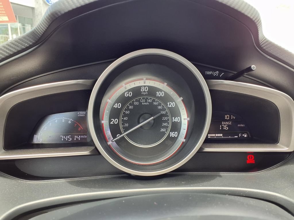 Used 2016 MAZDA MAZDA3 i Touring w/ Popular Equipment Package FWD image 30