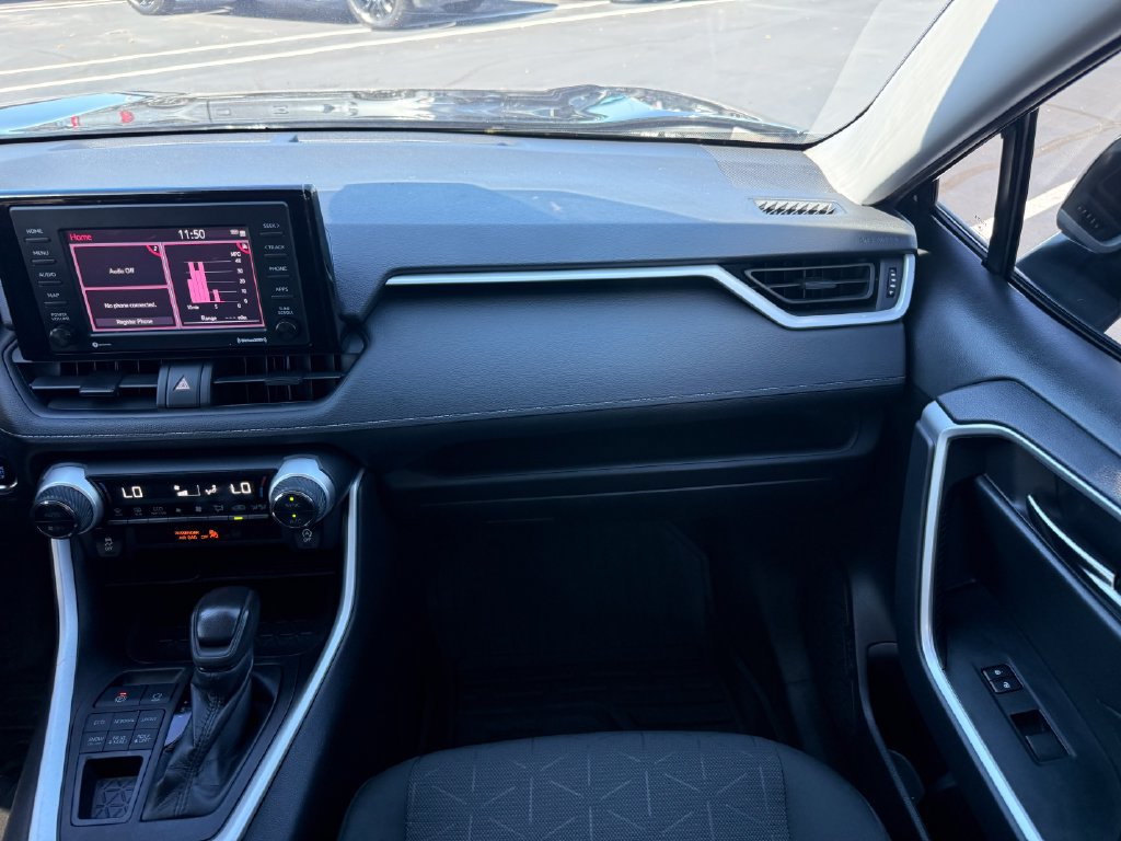Used 2021 Toyota RAV4 XLE AWD/4WD image 20