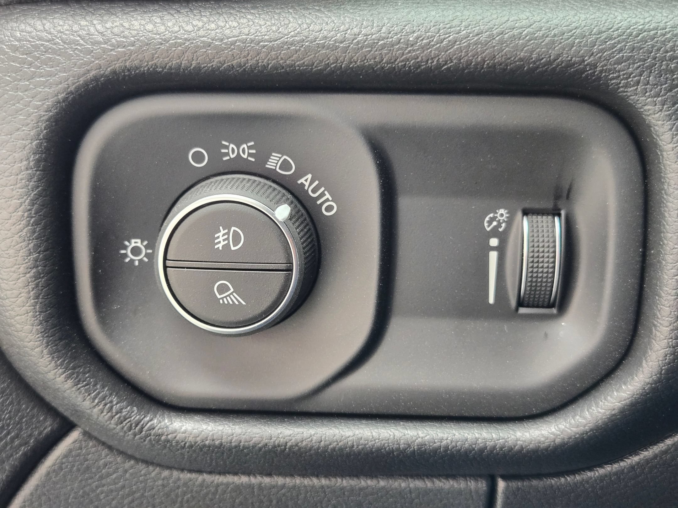 New 2026 RAM 2500 Tradesman AWD/4WD image 19
