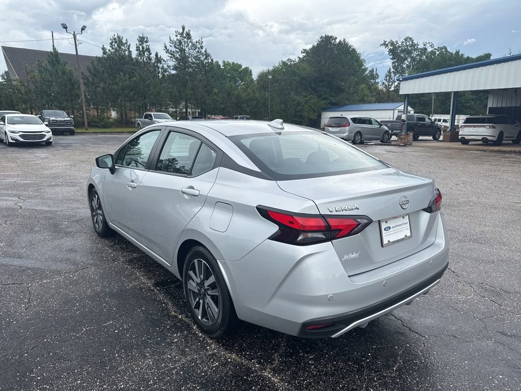 Used 2024 Nissan Versa SV FWD image 19