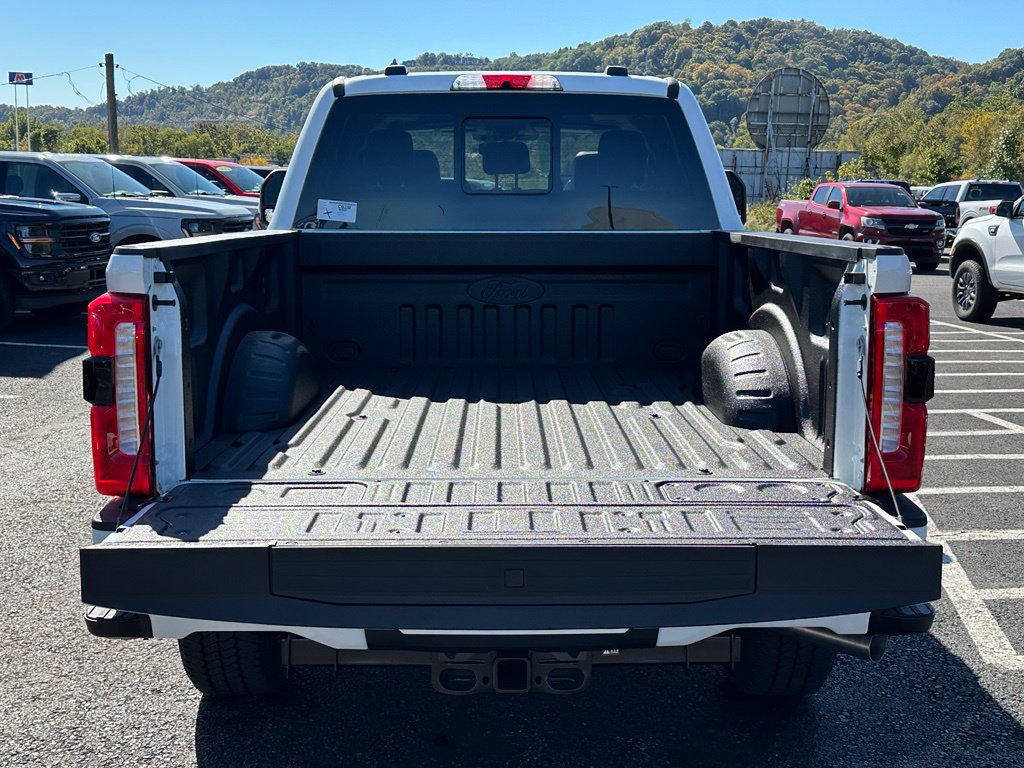 New 2027 Ford F250 Lariat w/ Black Appearance Package AWD/4WD image 30