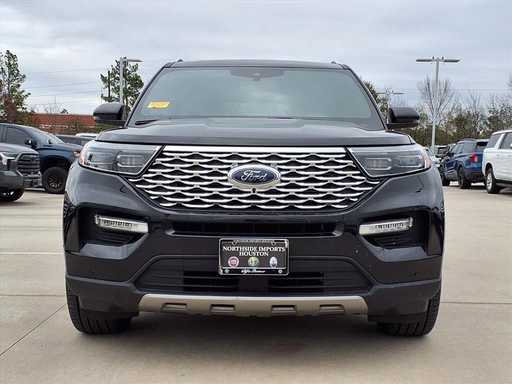 Used 2022 Ford Explorer Platinum w/ Equipment Group 601A image 4