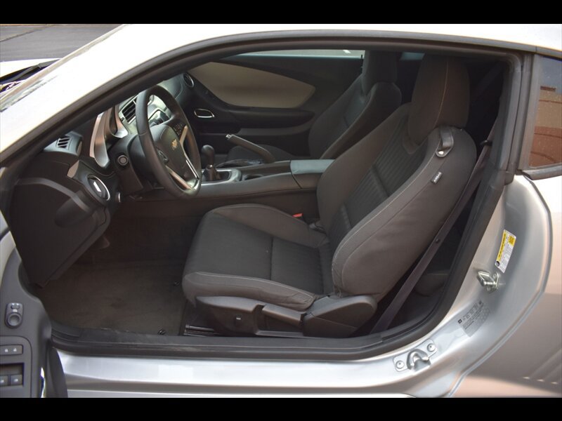 Used 2015 Chevrolet Camaro LS RWD image 13