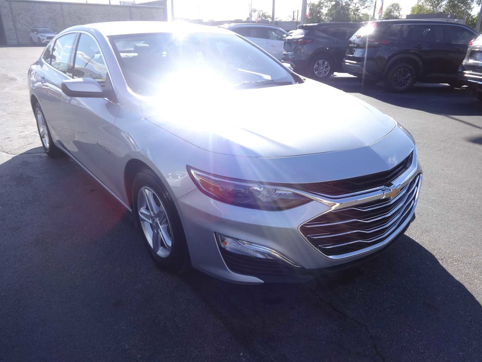 Used 2021 Chevrolet Malibu LS image 1