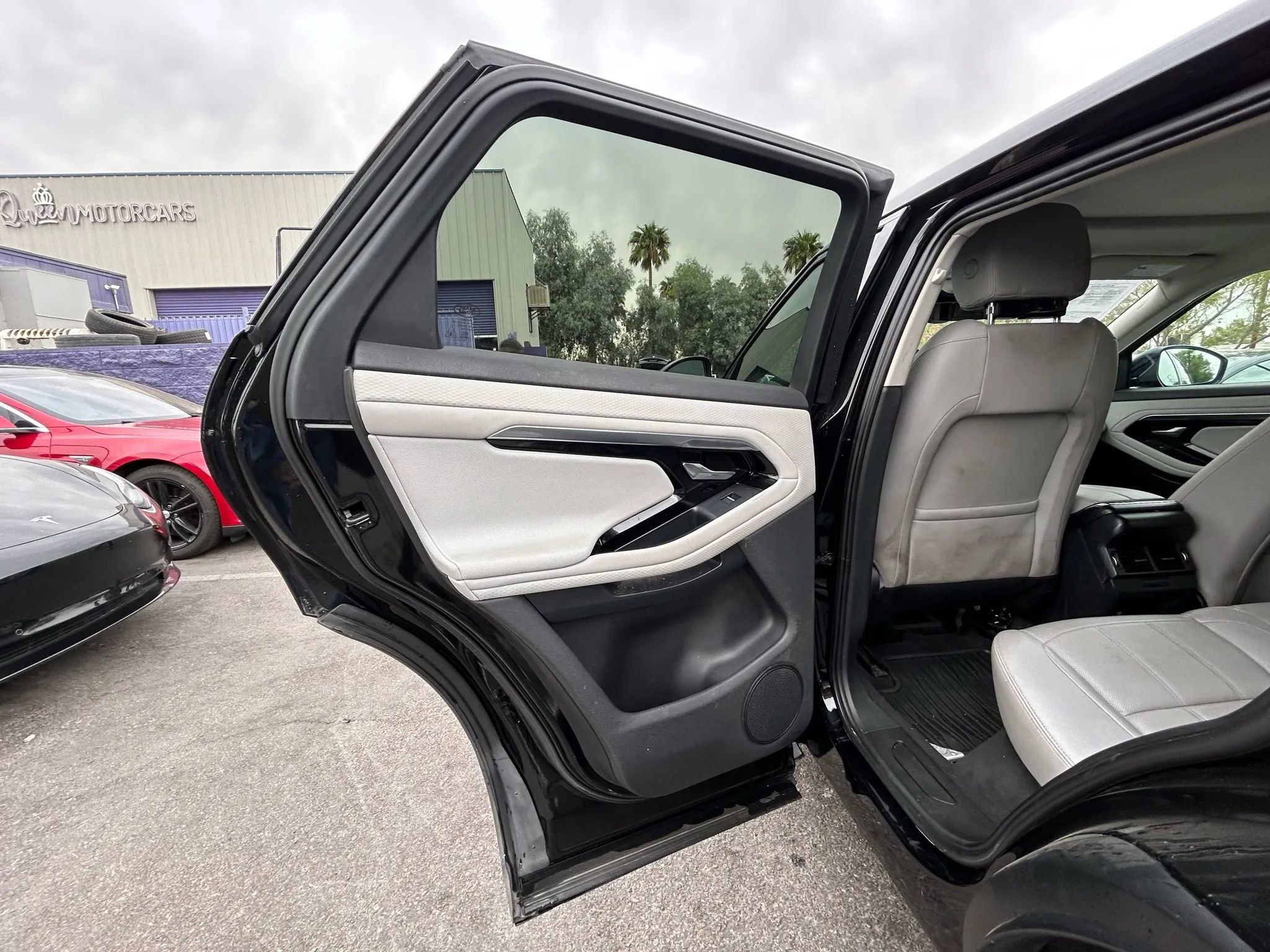 Used 2020 Land Rover Range Rover Evoque S image 10