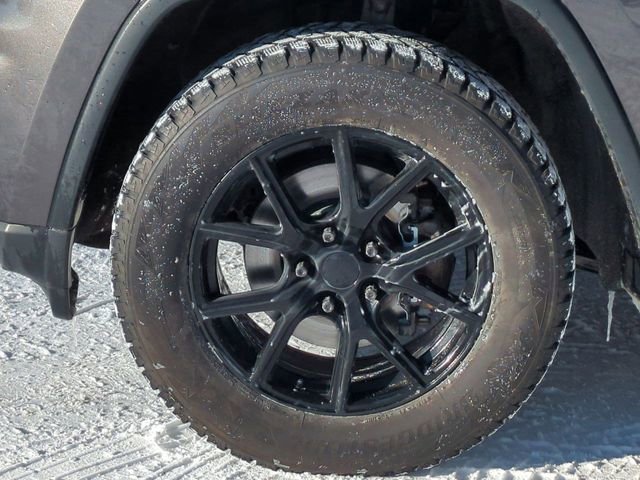 Used 2019 Jeep Grand Cherokee Limited image 10