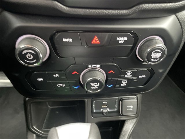 Used 2020 Jeep Renegade Altitude image 33