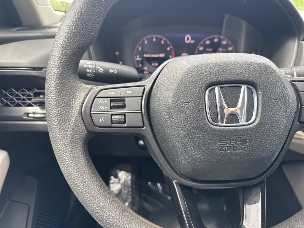 Used 2025 Honda Accord LX image 15
