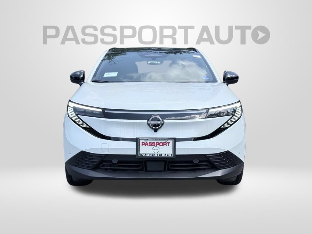 New 2026 Nissan Leaf Platinum+ w/ Cargo Package (Platinum+) FWD image 2