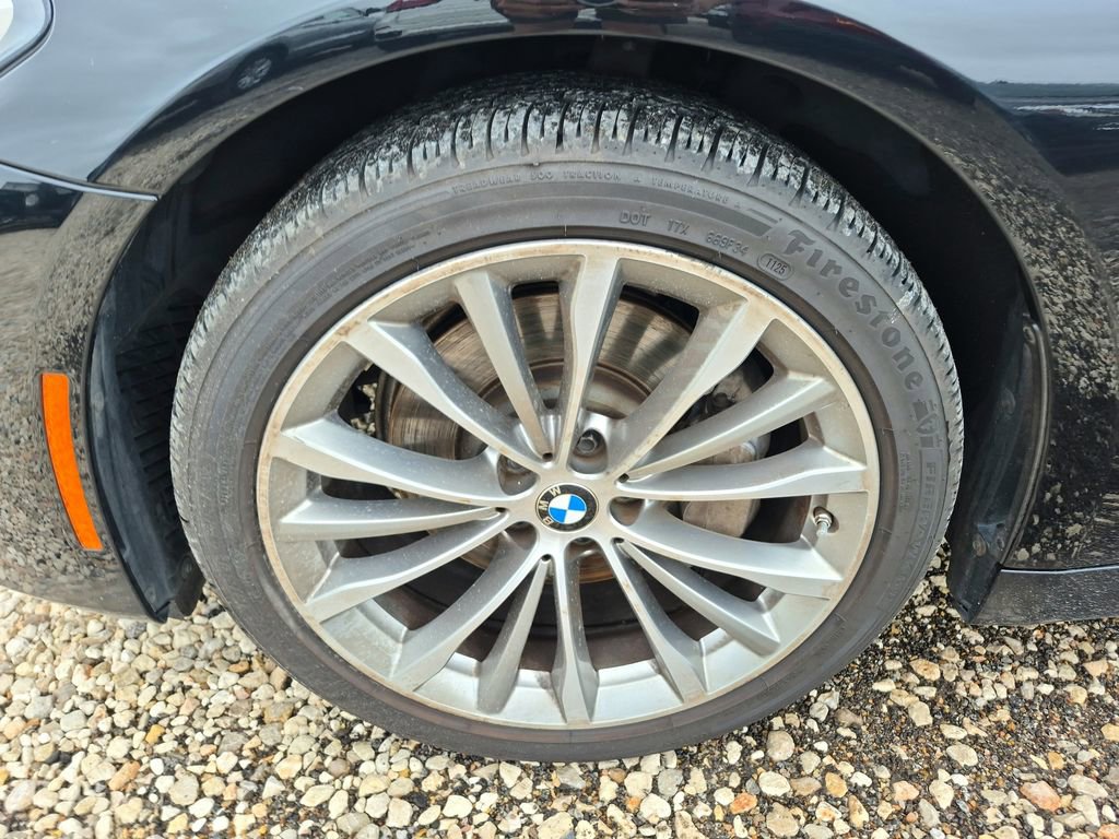 Used 2021 BMW 530i xDrive w/ Premium Package image 43