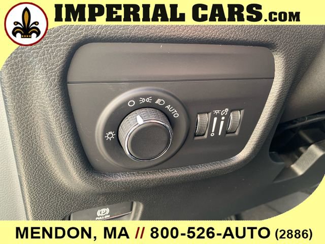 New 2025 Jeep Grand Cherokee Altitude image 18