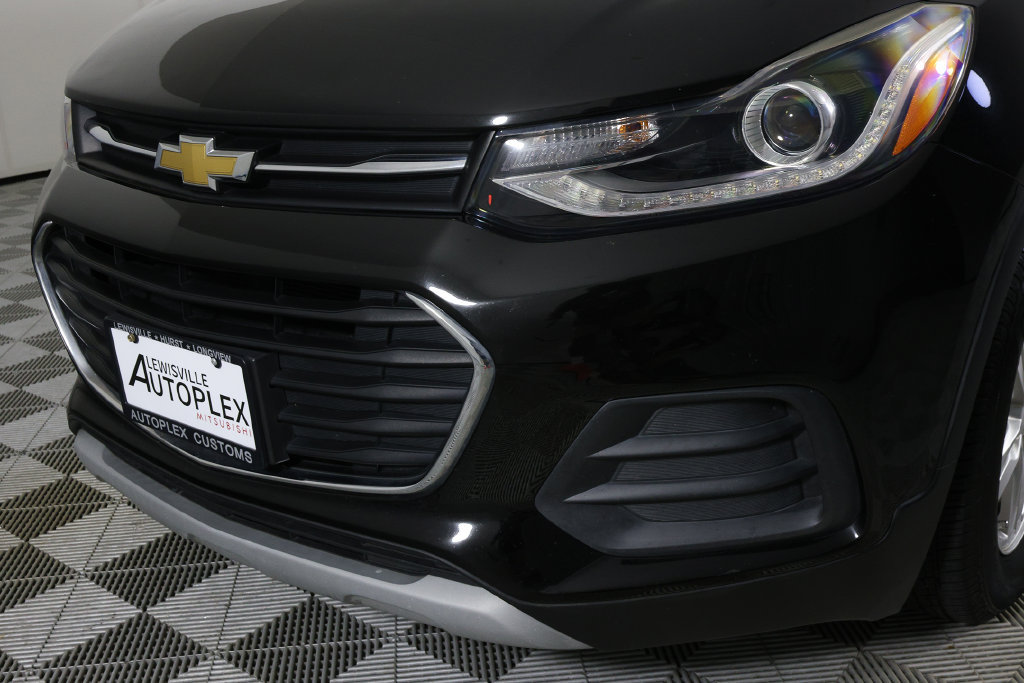 Used 2019 Chevrolet Trax LT w/ LT Convenience Package FWD image 31