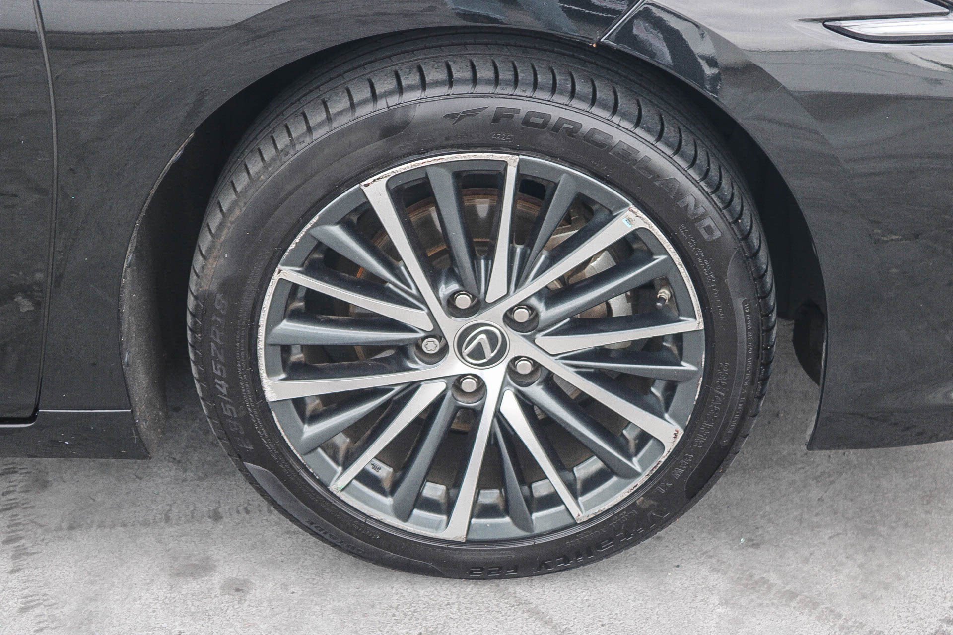 Used 2024 Lexus ES 300h w/ Premium Package FWD image 11