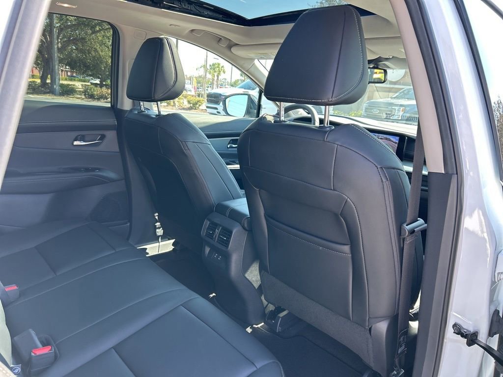 Certified 2025 Nissan Murano SL AWD/4WD image 49