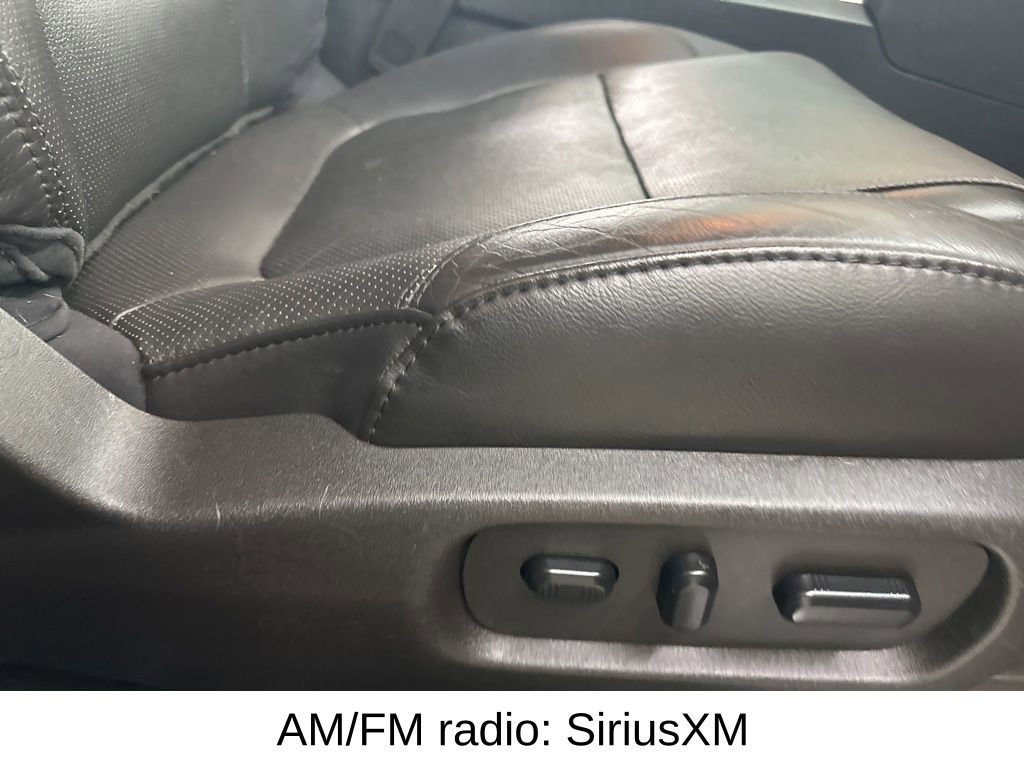 Used 2014 Ford Explorer Limited w/ Equipment Group 302A AWD/4WD image 21