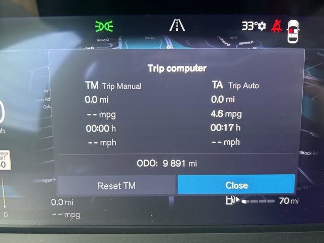 Certified 2025 Volvo XC40 B5 Plus image 21