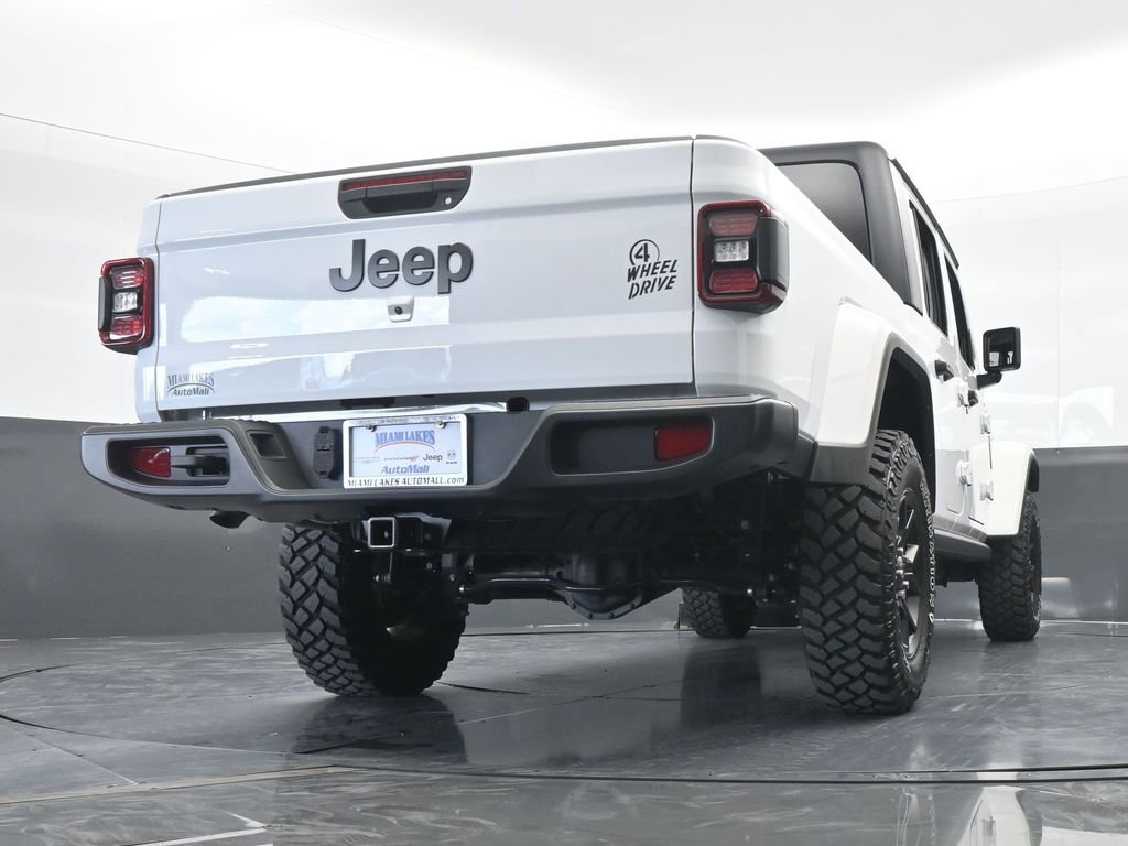 Used 2024 Jeep Gladiator Sport image 60