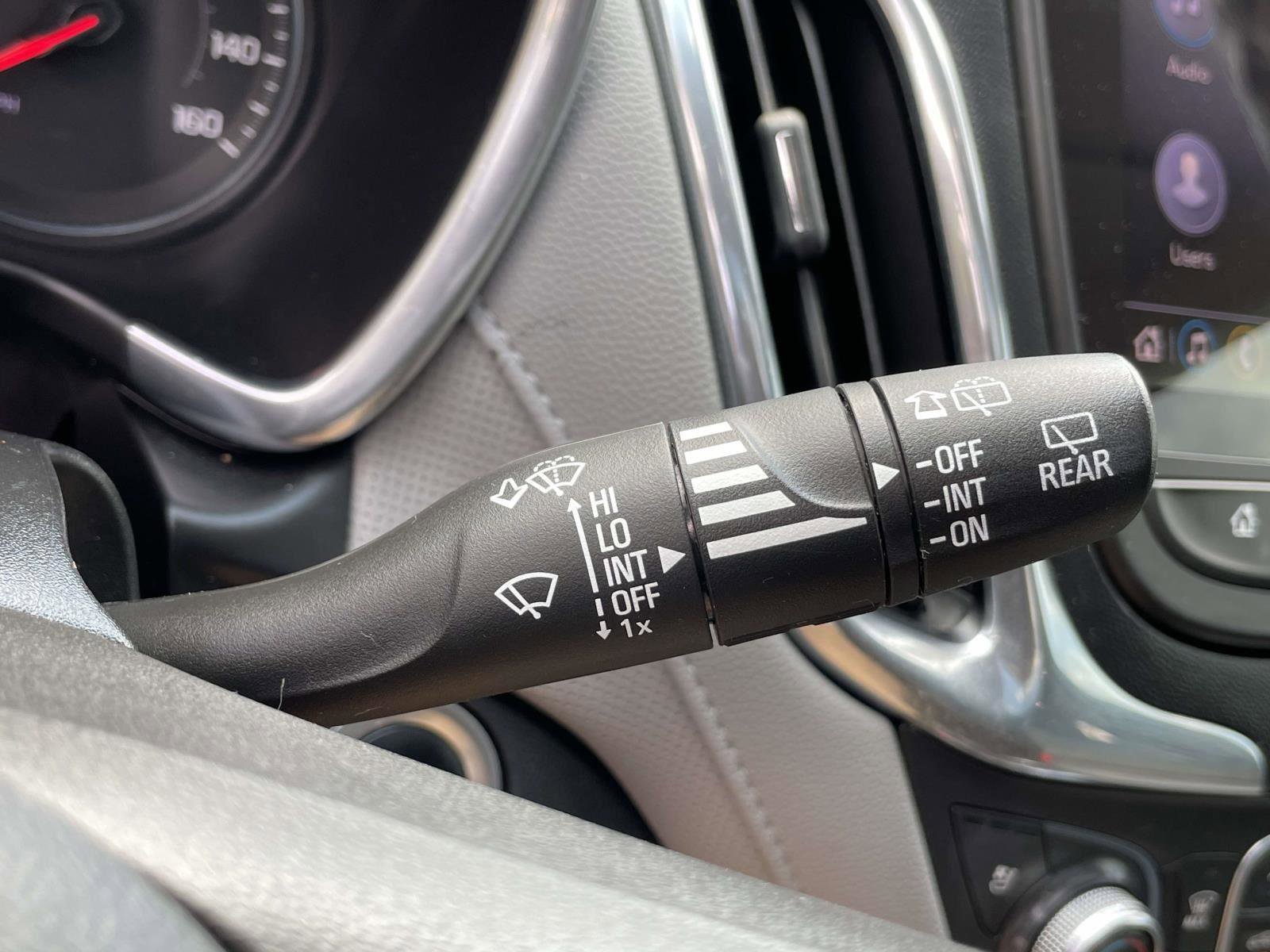 Used 2020 Chevrolet Equinox Premier image 21