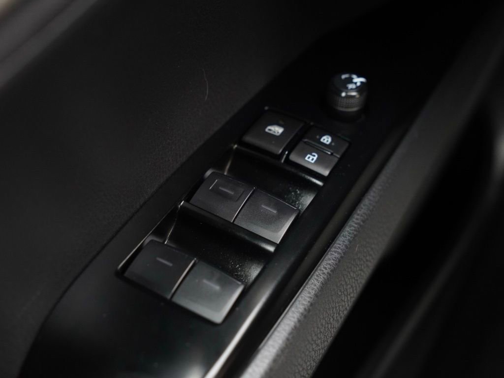 Used 2025 Toyota Camry LE image 13