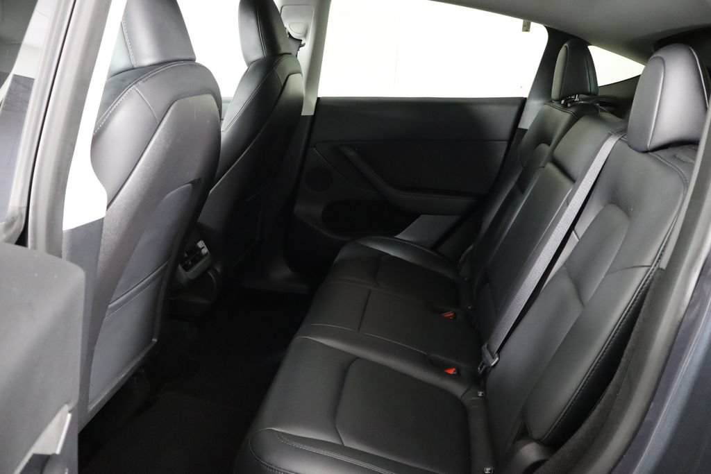 Used 2023 Tesla Model Y Long Range AWD/4WD image 14