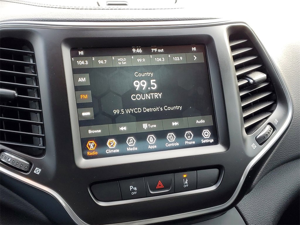 Used 2021 Jeep Cherokee Latitude Lux w/ Comfort/Convenience Group image 23