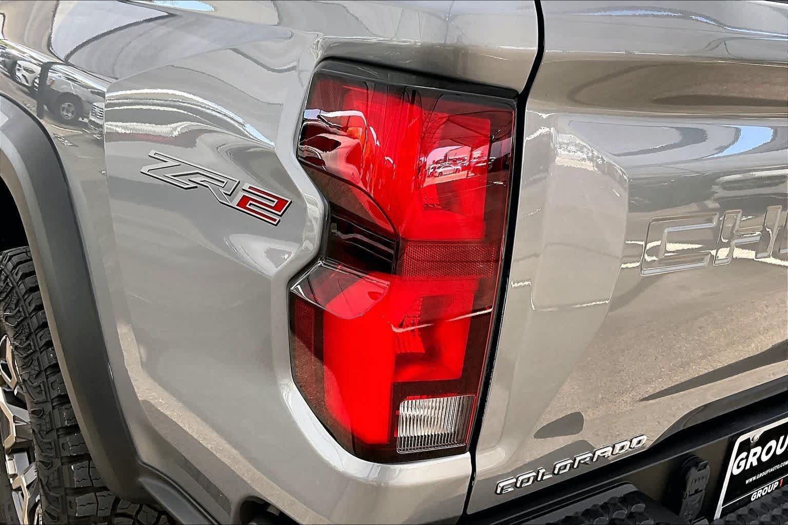 Used 2026 Chevrolet Colorado ZR2 w/ Technology Package AWD/4WD image 29