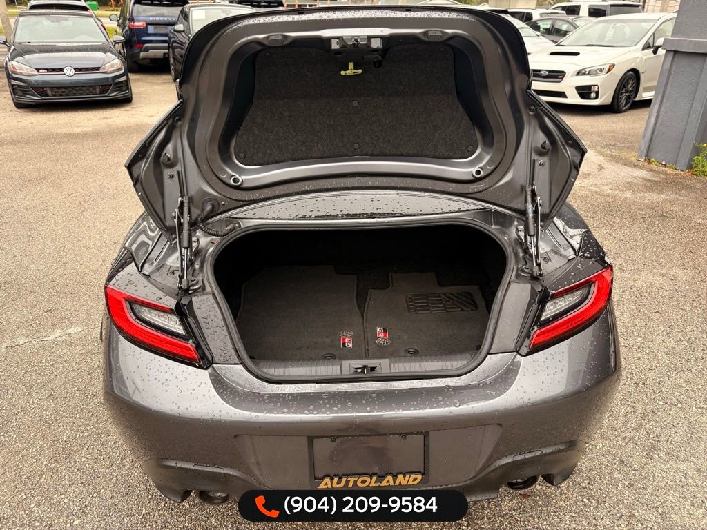 Used 2022 Toyota GR86 image 25