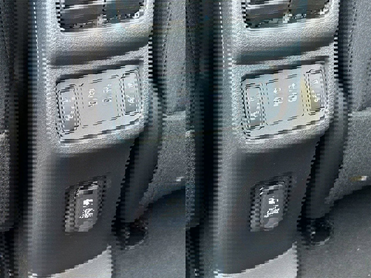 New 2026 Nissan Leaf Platinum+ w/ Cargo Package (Platinum+) image 15