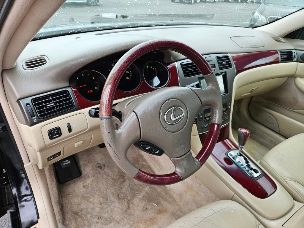 Used 2004 Lexus ES 330 image 15
