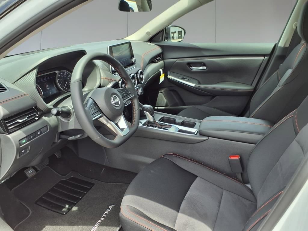 New 2025 Nissan Sentra SR w/ Midnight Edition image 19