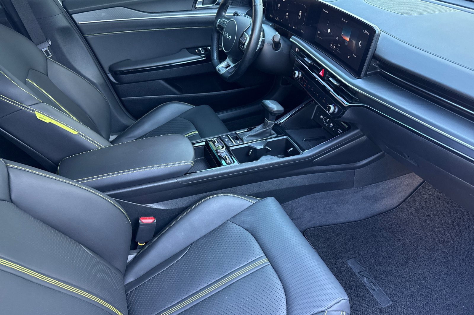 Used 2025 Kia K5 GT w/ GT1 Package image 19