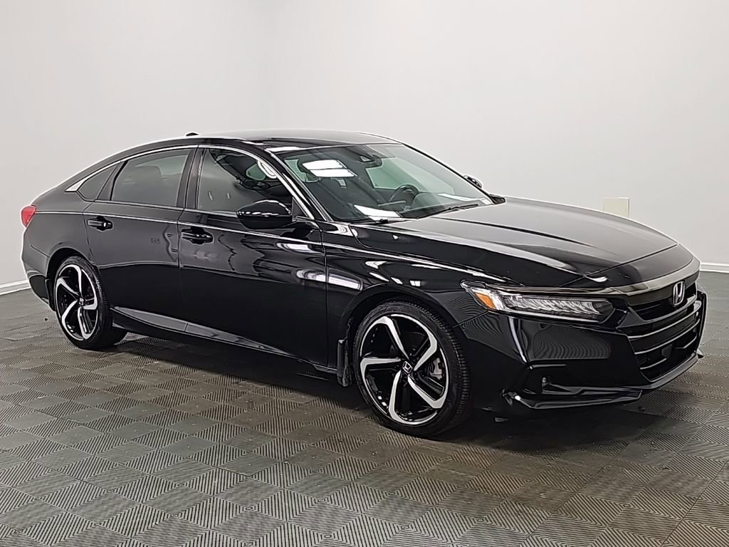 Used 2022 Honda Accord Sport image 2