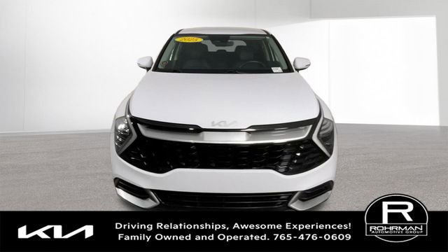 Used 2025 Kia Sportage EX image 3