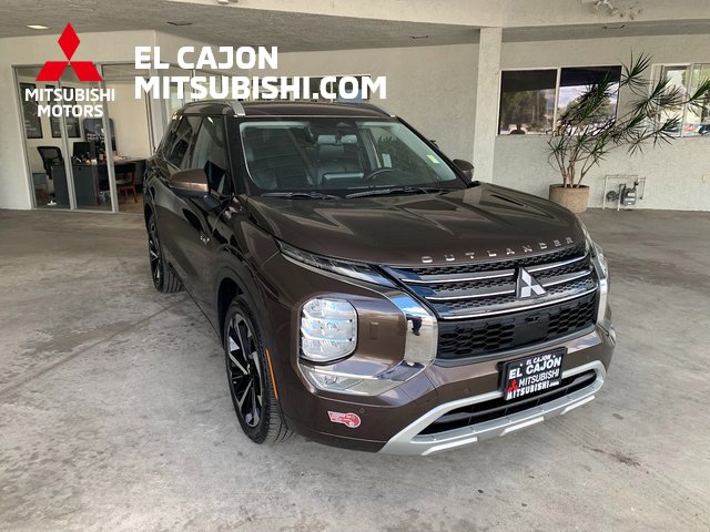 Used 2024 Mitsubishi Outlander SEL Black Edition image 1