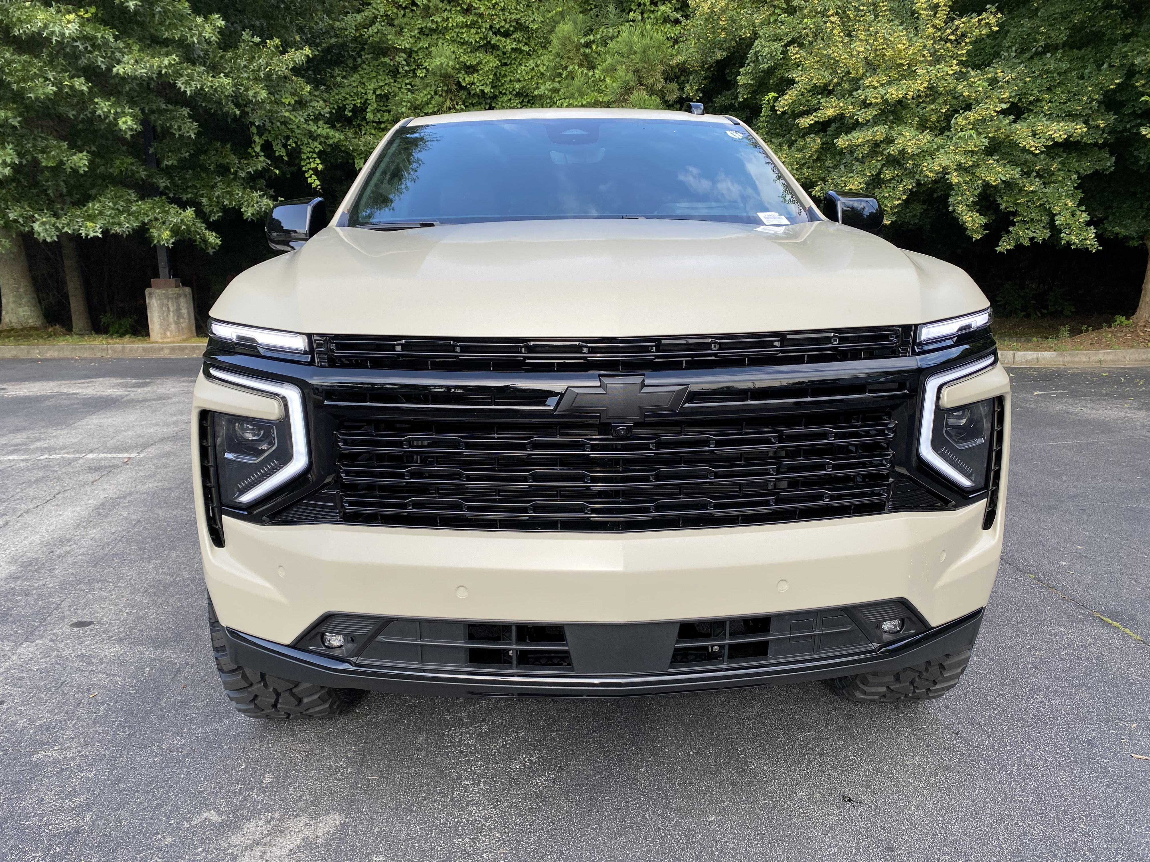 New 2026 Chevrolet Tahoe High Country AWD/4WD image 3