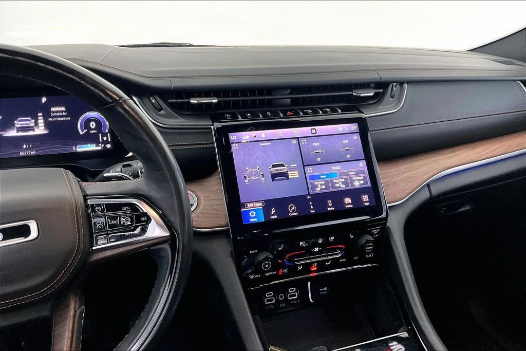 Used 2021 Jeep Grand Cherokee L Summit w/ Luxury Tech Group V image 8