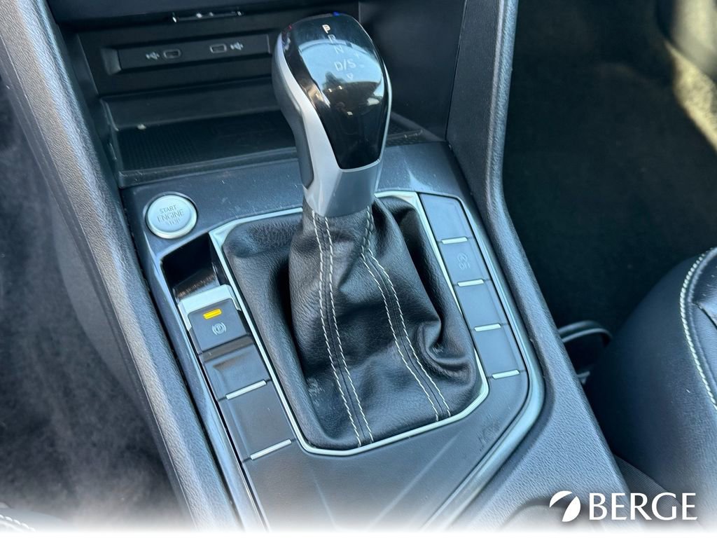 Used 2024 Volkswagen Tiguan Wolfsburg Edition image 32