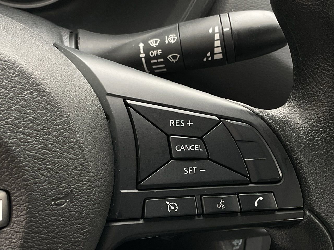 Used 2025 Nissan Sentra S image 23
