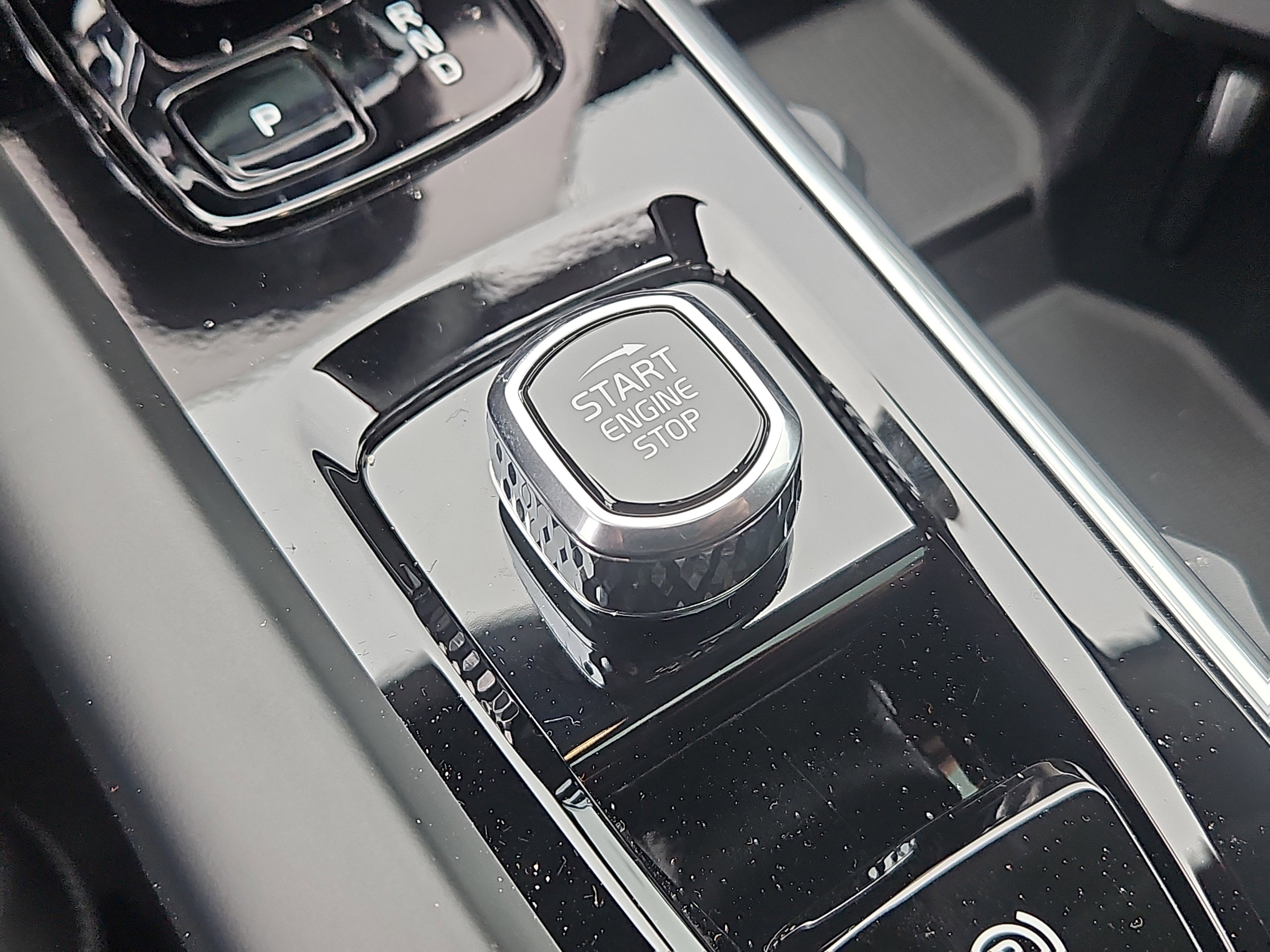 New 2026 Volvo XC60 B5 Plus w/ Protection Package Premier image 15