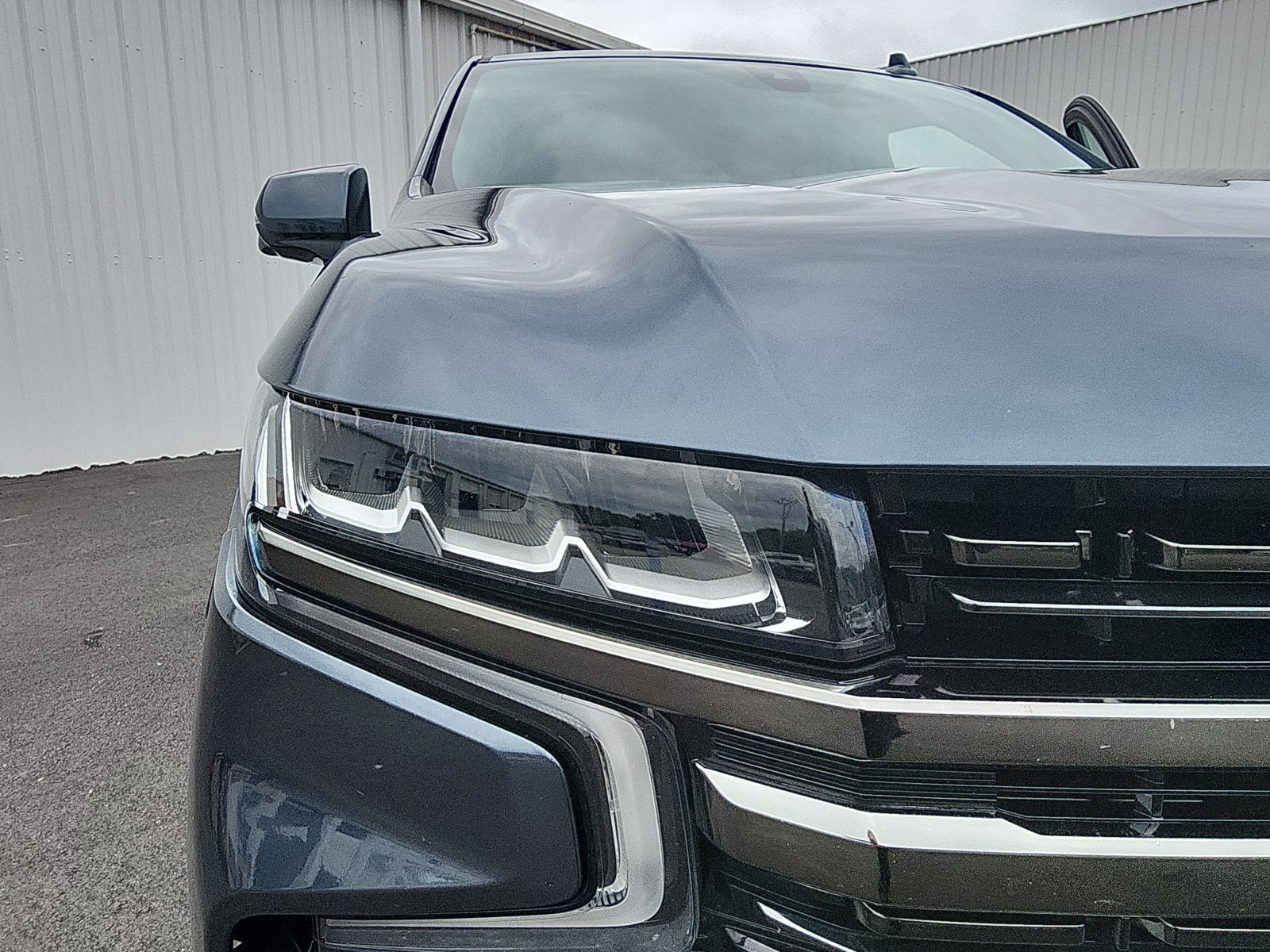 Used 2021 Chevrolet Suburban RST w/ Luxury Package AWD/4WD image 12