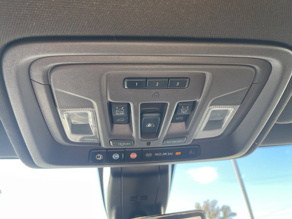 Used 2023 GMC Sierra 2500 Denali w/ Denali Ultimate Package image 33